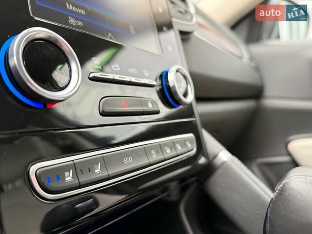 Синий Рено Колеос, объемом двигателя 2 л и пробегом 74 тыс. км за 25800 $, фото 34 на Automoto.ua