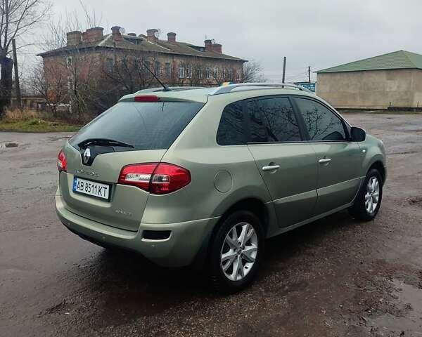 Зеленый Рено Колеос, объемом двигателя 2.49 л и пробегом 258 тыс. км за 7800 $, фото 4 на Automoto.ua