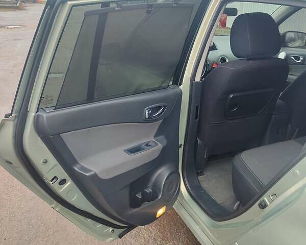 Зеленый Рено Колеос, объемом двигателя 2.49 л и пробегом 258 тыс. км за 7800 $, фото 9 на Automoto.ua