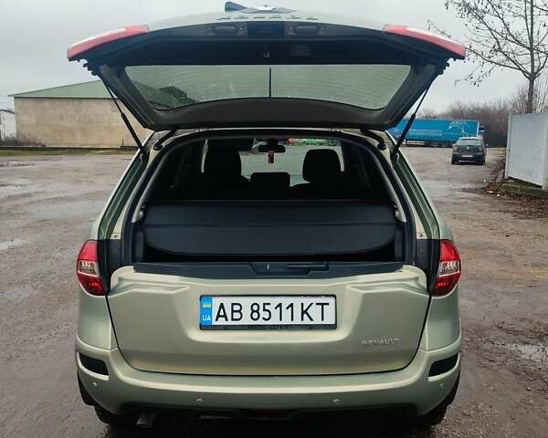 Зеленый Рено Колеос, объемом двигателя 2.49 л и пробегом 258 тыс. км за 7800 $, фото 12 на Automoto.ua