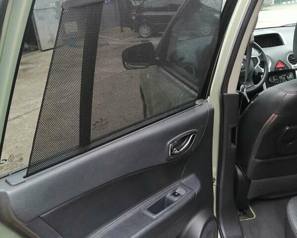 Зелений Рено Колеос, об'ємом двигуна 2.45 л та пробігом 158 тис. км за 9200 $, фото 39 на Automoto.ua