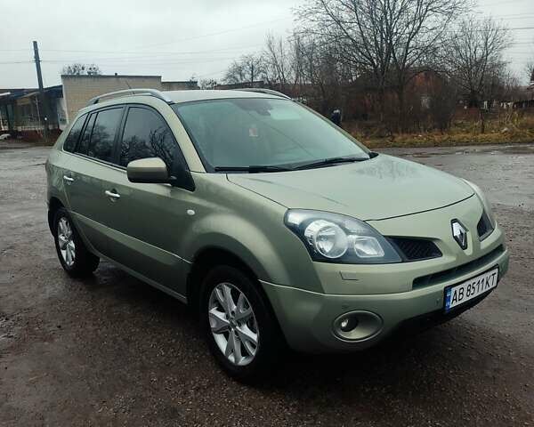 Зеленый Рено Колеос, объемом двигателя 2.49 л и пробегом 258 тыс. км за 7800 $, фото 6 на Automoto.ua