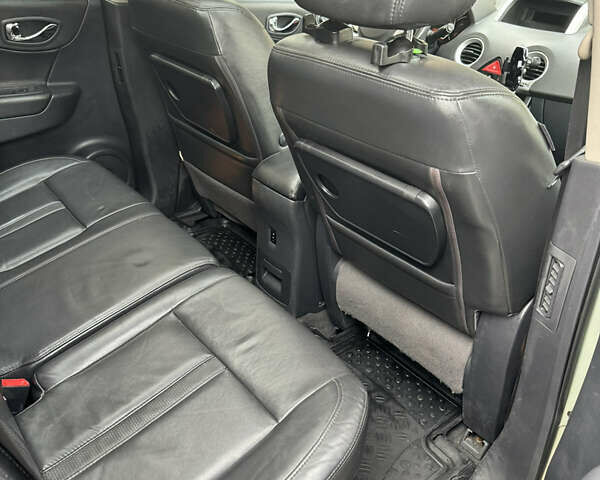 Зеленый Рено Колеос, объемом двигателя 2.5 л и пробегом 82 тыс. км за 9000 $, фото 5 на Automoto.ua