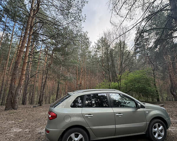 Зеленый Рено Колеос, объемом двигателя 2.5 л и пробегом 82 тыс. км за 9000 $, фото 6 на Automoto.ua