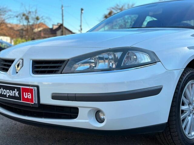 Белый Рено Лагуна, объемом двигателя 1.9 л и пробегом 231 тыс. км за 4990 $, фото 16 на Automoto.ua