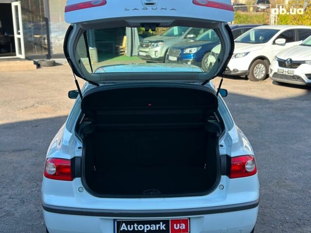 Белый Рено Лагуна, объемом двигателя 1.9 л и пробегом 231 тыс. км за 4990 $, фото 25 на Automoto.ua