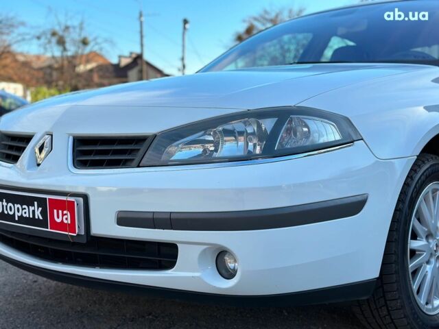 Белый Рено Лагуна, объемом двигателя 1.9 л и пробегом 231 тыс. км за 4990 $, фото 16 на Automoto.ua