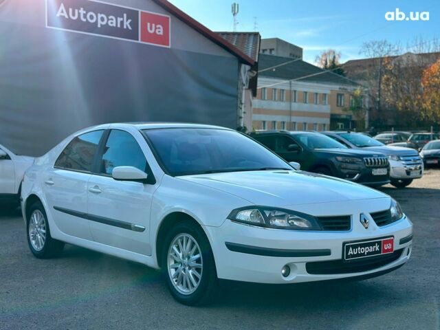 Белый Рено Лагуна, объемом двигателя 1.9 л и пробегом 231 тыс. км за 4990 $, фото 2 на Automoto.ua