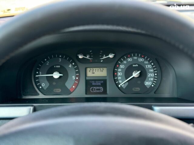 Белый Рено Лагуна, объемом двигателя 1.9 л и пробегом 231 тыс. км за 4990 $, фото 4 на Automoto.ua