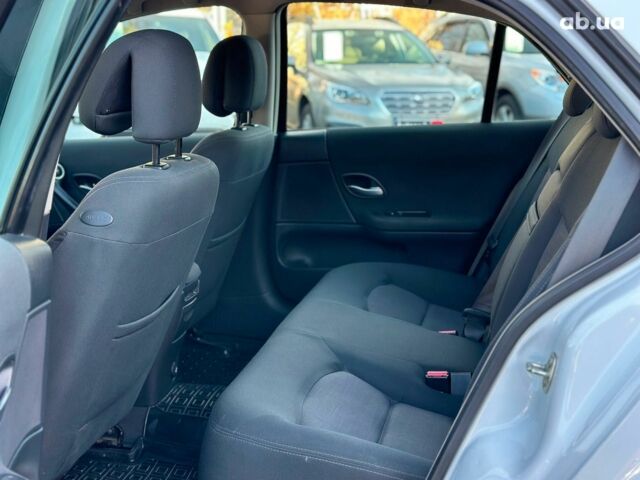 Белый Рено Лагуна, объемом двигателя 1.9 л и пробегом 231 тыс. км за 4990 $, фото 18 на Automoto.ua