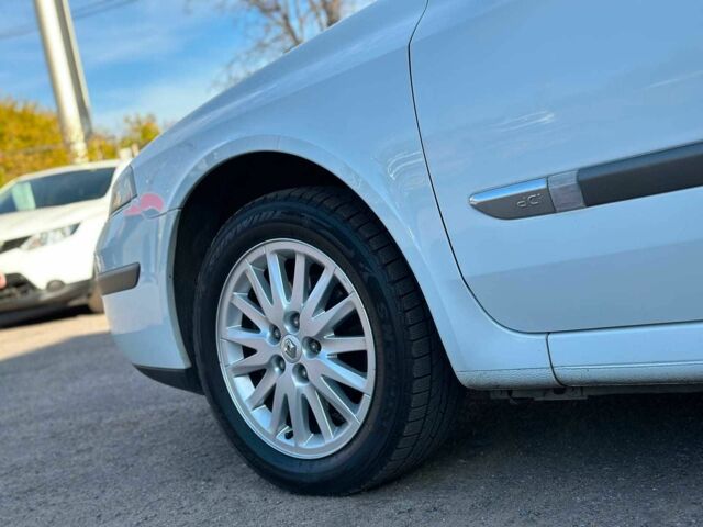 Белый Рено Лагуна, объемом двигателя 1.9 л и пробегом 231 тыс. км за 4990 $, фото 11 на Automoto.ua