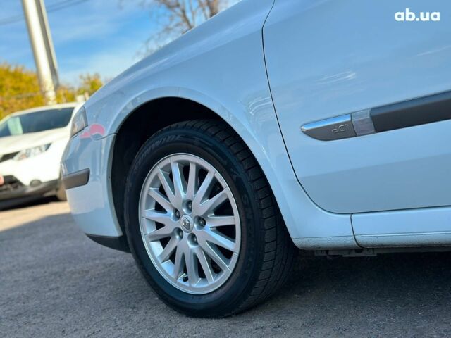 Белый Рено Лагуна, объемом двигателя 1.9 л и пробегом 231 тыс. км за 4990 $, фото 11 на Automoto.ua