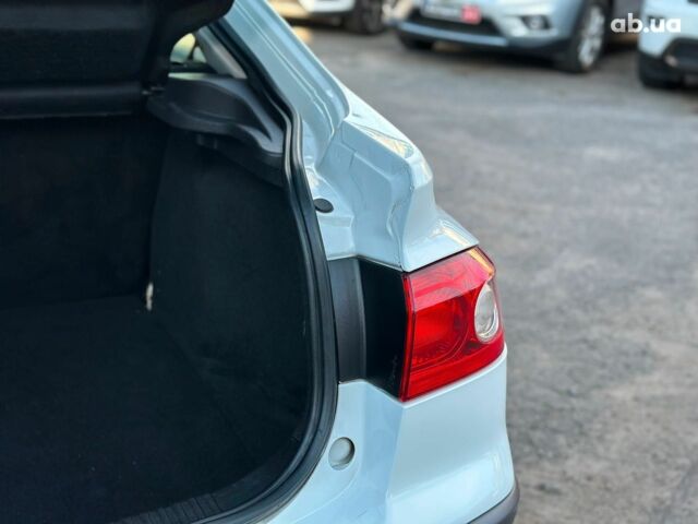 Белый Рено Лагуна, объемом двигателя 1.9 л и пробегом 231 тыс. км за 4990 $, фото 26 на Automoto.ua