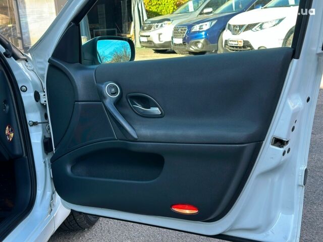 Белый Рено Лагуна, объемом двигателя 1.9 л и пробегом 231 тыс. км за 4990 $, фото 37 на Automoto.ua