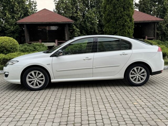 Белый Рено Лагуна, объемом двигателя 1.5 л и пробегом 247 тыс. км за 5650 $, фото 4 на Automoto.ua