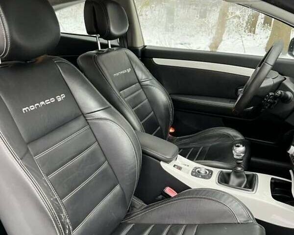 Рено Лагуна 2010 в Виннице на Automoto.ua Белый Рено Лагуна, объемом двигателя 2.02 л и пробегом 210 тыс. км за 6500 $, фото 27 на Automoto.ua