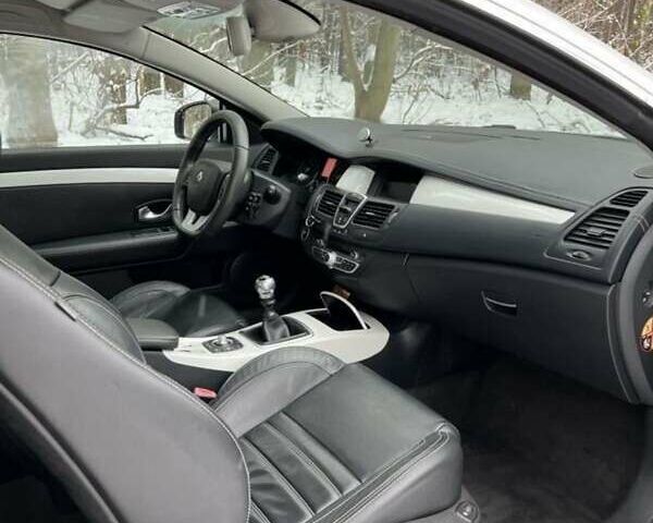 Рено Лагуна 2010 в Виннице на Automoto.ua Белый Рено Лагуна, объемом двигателя 2.02 л и пробегом 210 тыс. км за 6500 $, фото 28 на Automoto.ua