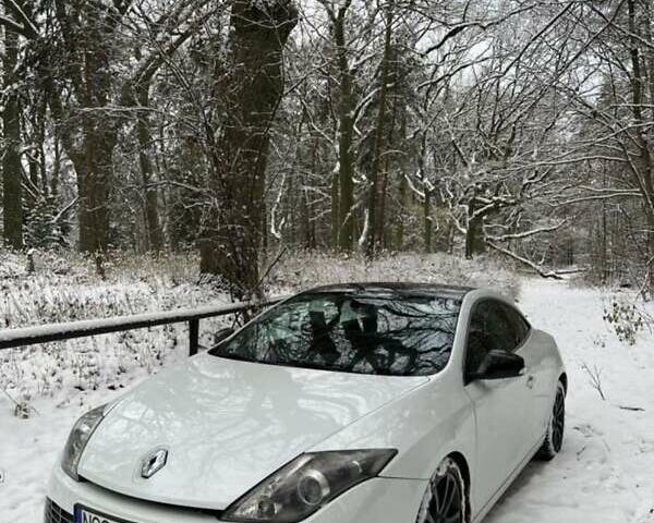 Рено Лагуна 2010 в Виннице на Automoto.ua Белый Рено Лагуна, объемом двигателя 2.02 л и пробегом 210 тыс. км за 6500 $, фото 16 на Automoto.ua