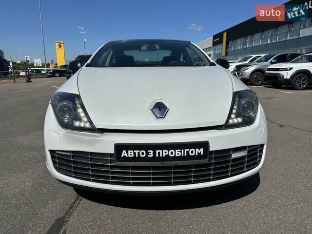 Білий Рено Лагуна, об'ємом двигуна 2 л та пробігом 242 тис. км за 8700 $, фото 1 на Automoto.ua