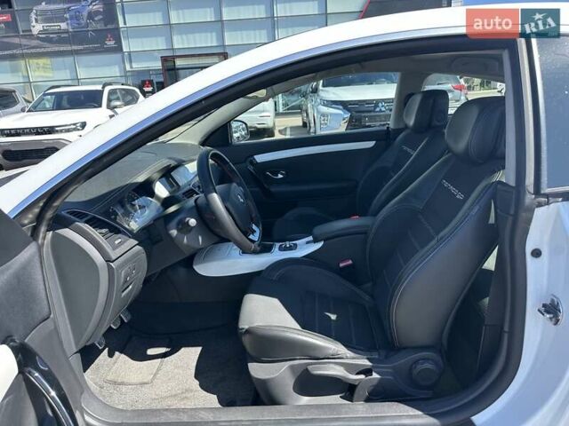 Білий Рено Лагуна, об'ємом двигуна 2 л та пробігом 242 тис. км за 8700 $, фото 14 на Automoto.ua