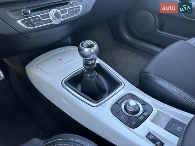 Білий Рено Лагуна, об'ємом двигуна 2 л та пробігом 242 тис. км за 8700 $, фото 19 на Automoto.ua