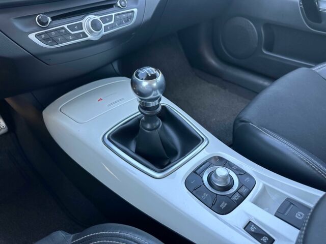 Белый Рено Лагуна, объемом двигателя 2 л и пробегом 242 тыс. км за 8700 $, фото 11 на Automoto.ua