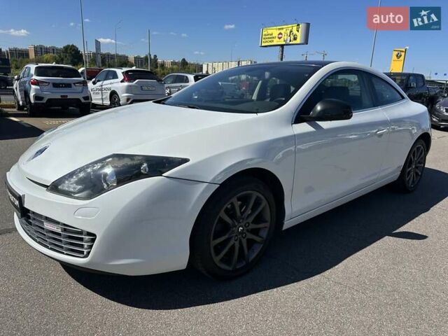 Білий Рено Лагуна, об'ємом двигуна 2 л та пробігом 242 тис. км за 8700 $, фото 2 на Automoto.ua