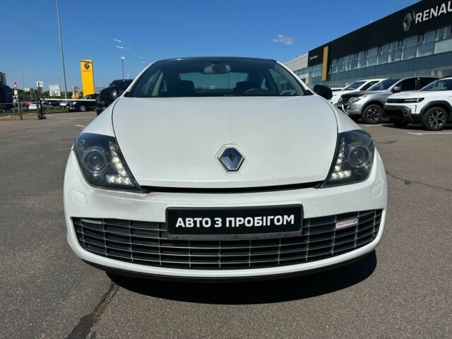 Белый Рено Лагуна, объемом двигателя 2 л и пробегом 242 тыс. км за 8700 $, фото 1 на Automoto.ua