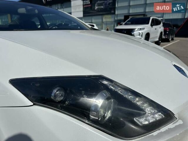 Білий Рено Лагуна, об'ємом двигуна 2 л та пробігом 242 тис. км за 8700 $, фото 11 на Automoto.ua