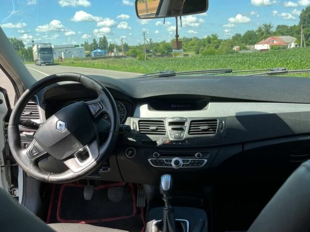 Белый Рено Лагуна, объемом двигателя 1.5 л и пробегом 390 тыс. км за 7800 $, фото 6 на Automoto.ua