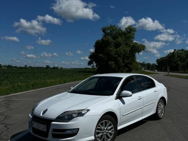 Белый Рено Лагуна, объемом двигателя 1.5 л и пробегом 390 тыс. км за 7800 $, фото 1 на Automoto.ua