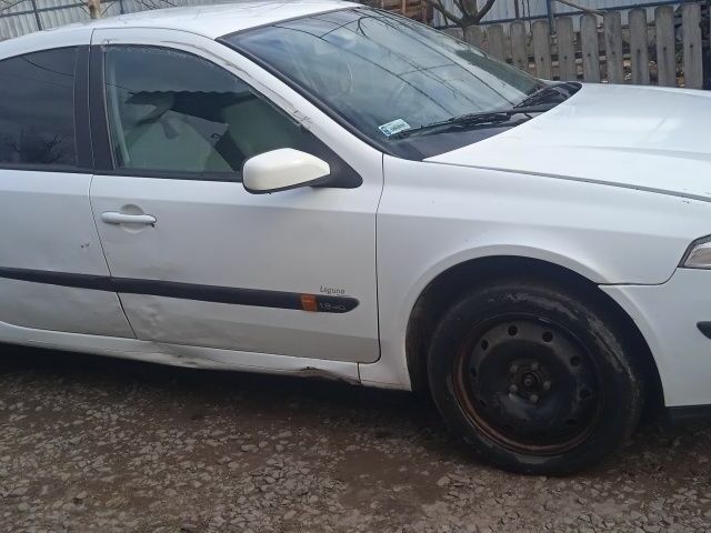 Білий Рено Лагуна, об'ємом двигуна 1.9 л та пробігом 65 тис. км за 799 $, фото 4 на Automoto.ua