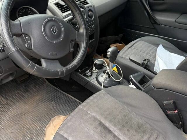 Білий Рено Лагуна, об'ємом двигуна 1.6 л та пробігом 210 тис. км за 1850 $, фото 3 на Automoto.ua