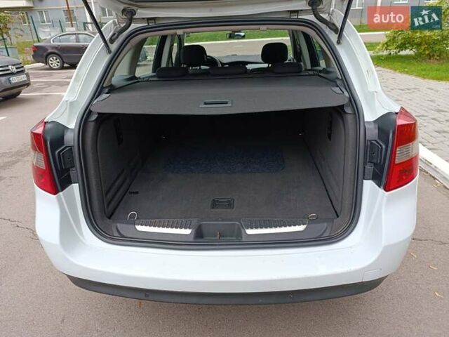 Рено Лагуна 2009 в Харькове на Automoto.ua Белый Рено Лагуна, объемом двигателя 1.46 л и пробегом 197 тыс. км за 5850 $, фото 12 на Automoto.ua