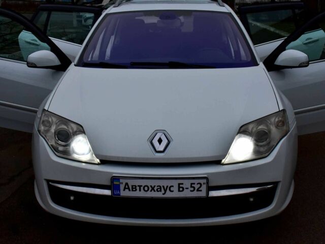 Белый Рено Лагуна, объемом двигателя 1.5 л и пробегом 183 тыс. км за 5700 $, фото 20 на Automoto.ua