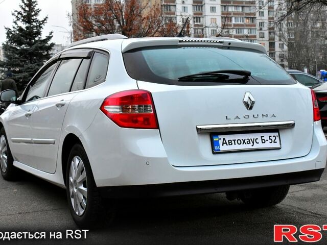 Белый Рено Лагуна, объемом двигателя 1.5 л и пробегом 183 тыс. км за 5900 $, фото 4 на Automoto.ua