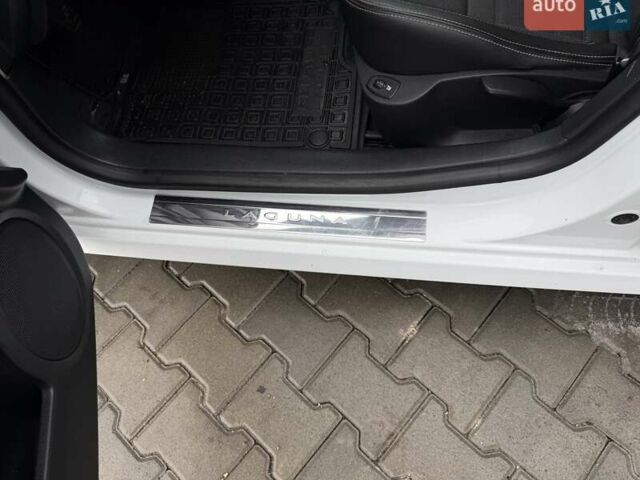 Белый Рено Лагуна, объемом двигателя 1.46 л и пробегом 257 тыс. км за 7499 $, фото 19 на Automoto.ua