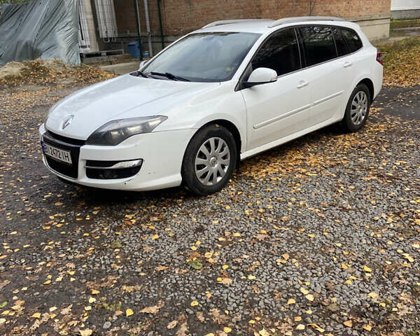 Белый Рено Лагуна, объемом двигателя 1.46 л и пробегом 323 тыс. км за 6800 $, фото 2 на Automoto.ua