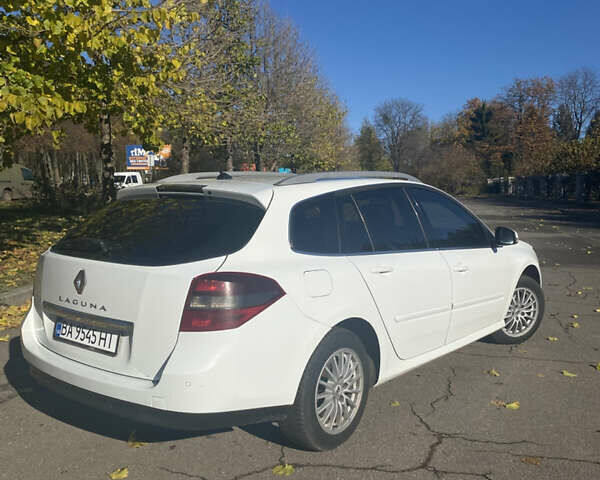 Белый Рено Лагуна, объемом двигателя 1.46 л и пробегом 344 тыс. км за 7300 $, фото 4 на Automoto.ua
