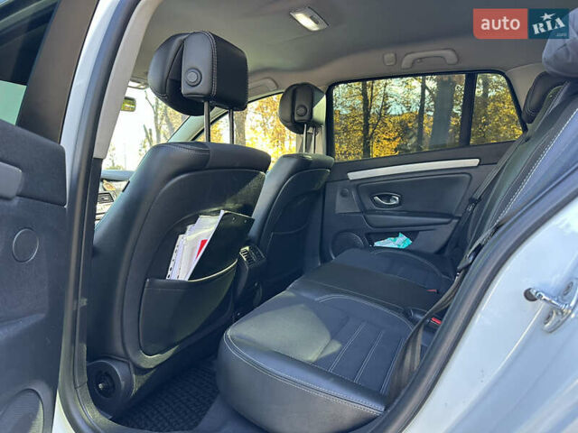 Белый Рено Лагуна, объемом двигателя 1.46 л и пробегом 290 тыс. км за 6999 $, фото 42 на Automoto.ua