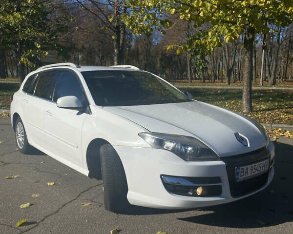 Белый Рено Лагуна, объемом двигателя 1.46 л и пробегом 344 тыс. км за 7300 $, фото 2 на Automoto.ua