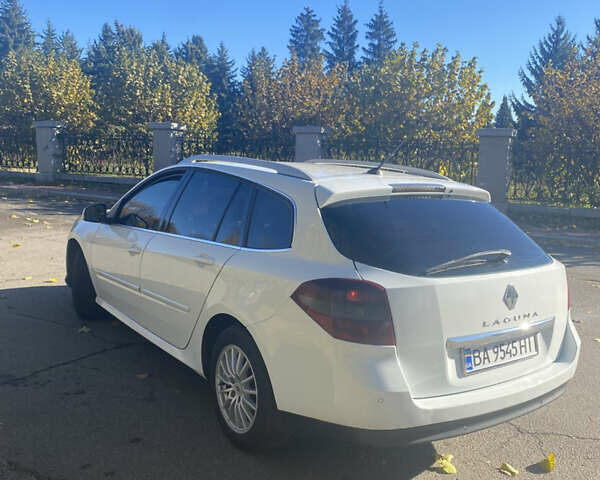Белый Рено Лагуна, объемом двигателя 1.46 л и пробегом 344 тыс. км за 7300 $, фото 6 на Automoto.ua
