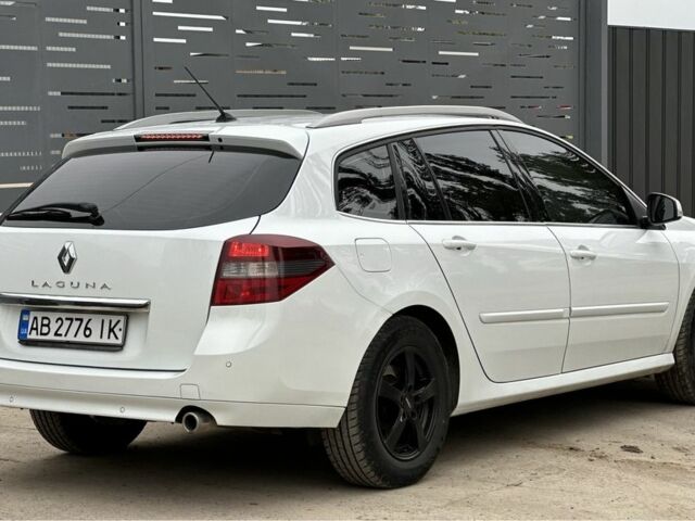 Белый Рено Лагуна, объемом двигателя 2 л и пробегом 300 тыс. км за 6999 $, фото 22 на Automoto.ua