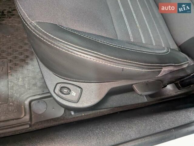Белый Рено Лагуна, объемом двигателя 2 л и пробегом 330 тыс. км за 8255 $, фото 23 на Automoto.ua