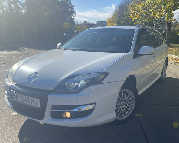 Белый Рено Лагуна, объемом двигателя 1.46 л и пробегом 344 тыс. км за 7300 $, фото 7 на Automoto.ua