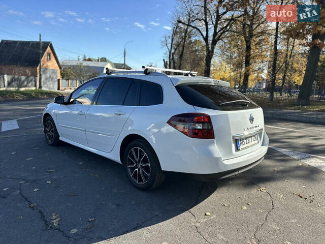 Белый Рено Лагуна, объемом двигателя 1.46 л и пробегом 290 тыс. км за 6999 $, фото 33 на Automoto.ua