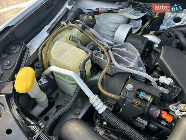 Белый Рено Лагуна, объемом двигателя 1.46 л и пробегом 290 тыс. км за 6999 $, фото 3 на Automoto.ua