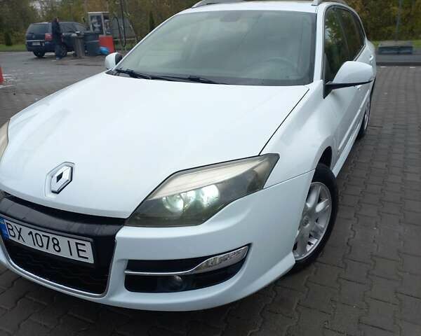 Белый Рено Лагуна, объемом двигателя 2 л и пробегом 274 тыс. км за 6500 $, фото 4 на Automoto.ua