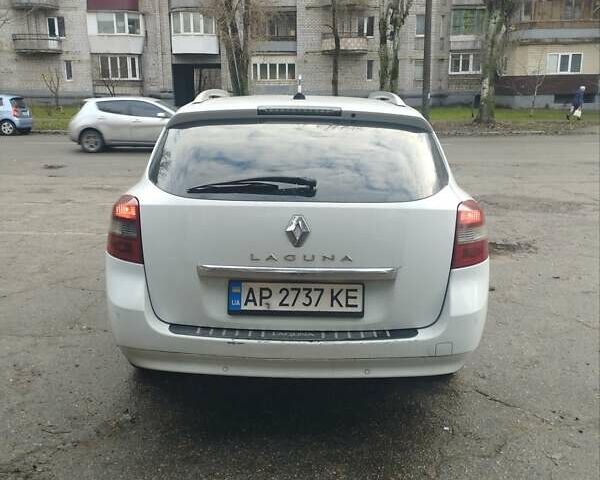 Белый Рено Лагуна, объемом двигателя 1.46 л и пробегом 280 тыс. км за 7800 $, фото 3 на Automoto.ua