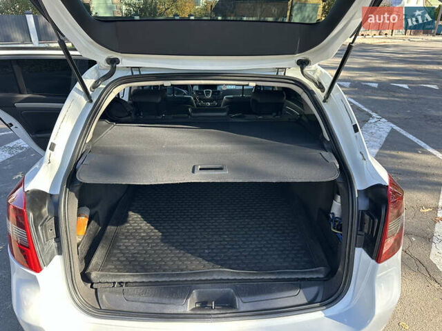 Белый Рено Лагуна, объемом двигателя 1.46 л и пробегом 290 тыс. км за 6999 $, фото 46 на Automoto.ua